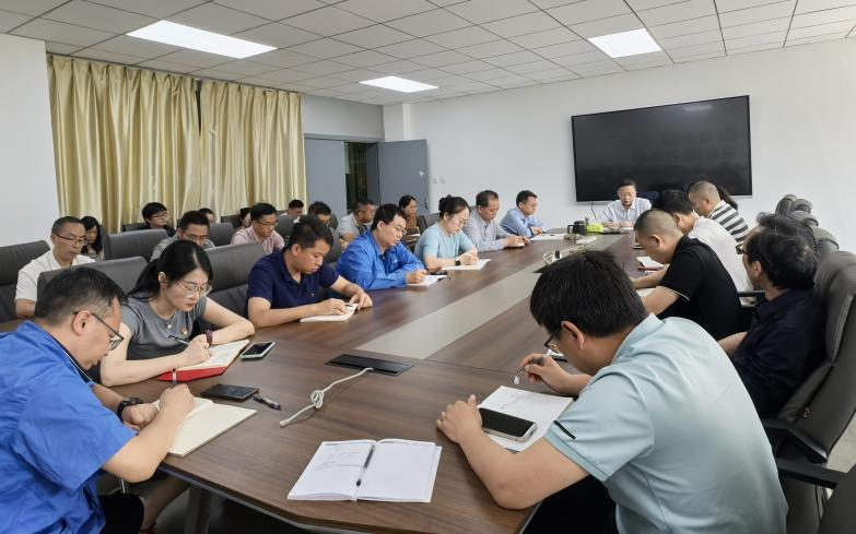 ���Ź�˾��ί������������᳹�������涨����ѧϰ����ר�⵳��